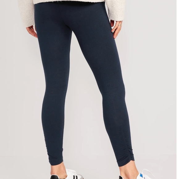NWT OLD NAVY High-Waisted Ruched 7/8 Legging Color: In The Navy SIZE MEDIUM - Picture 2 of 7
